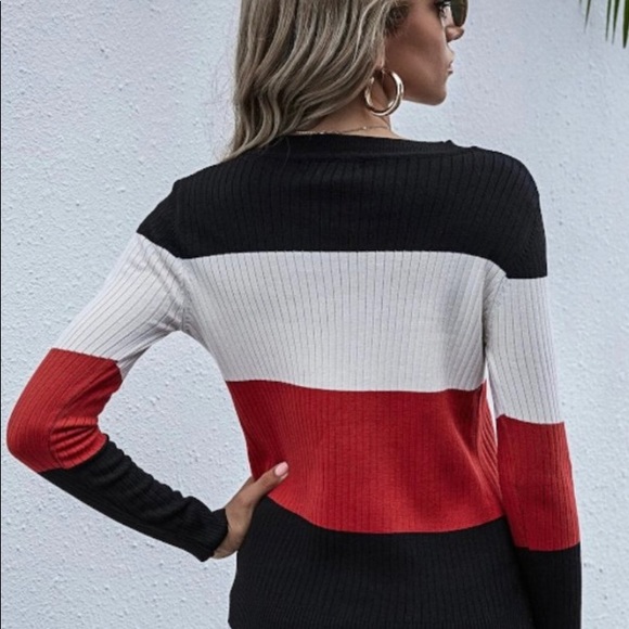 Color Block Sweater - Picture 6 of 9